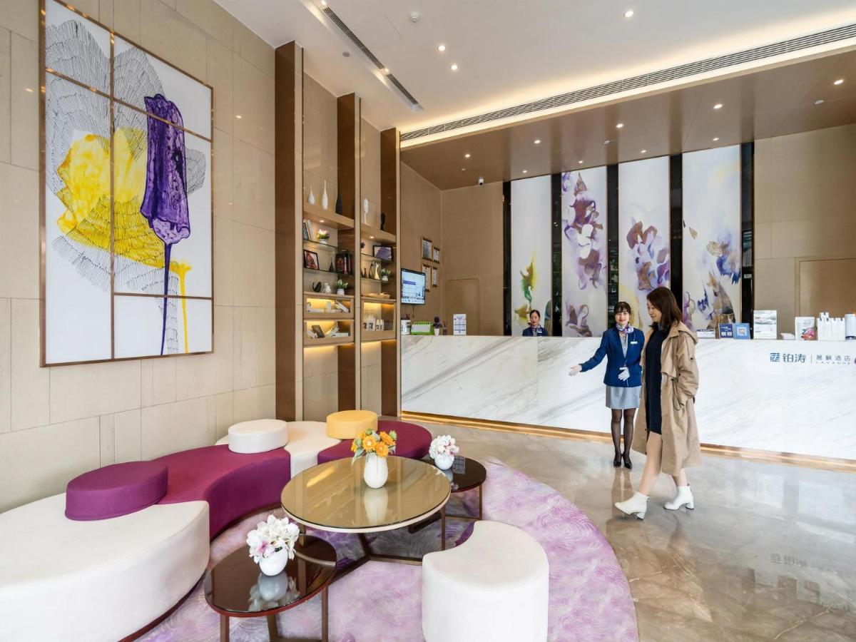 Lavande Hotel Luzhou Wanda Plaza Southwest Commercial City Exterior photo